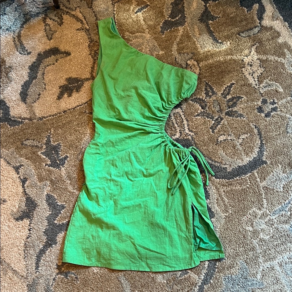White Fox Boutique Vibrant Green One-Shoulder Dress